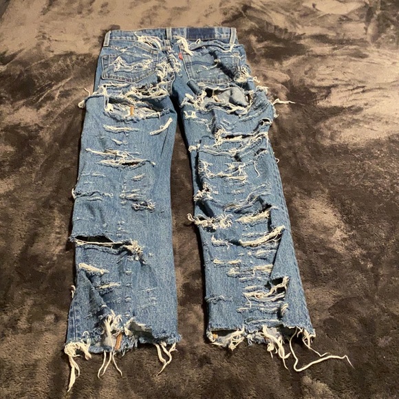 Levi’s distress jeans - Picture 2 of 4
